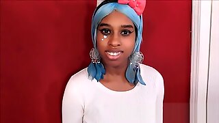 Røv tilbedelse ung teenager fantasi ibenholt pige indser, at hun er en sexrobot solo
