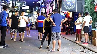 芭堤雅ambling街道夜生活2019（泰国人女孩）